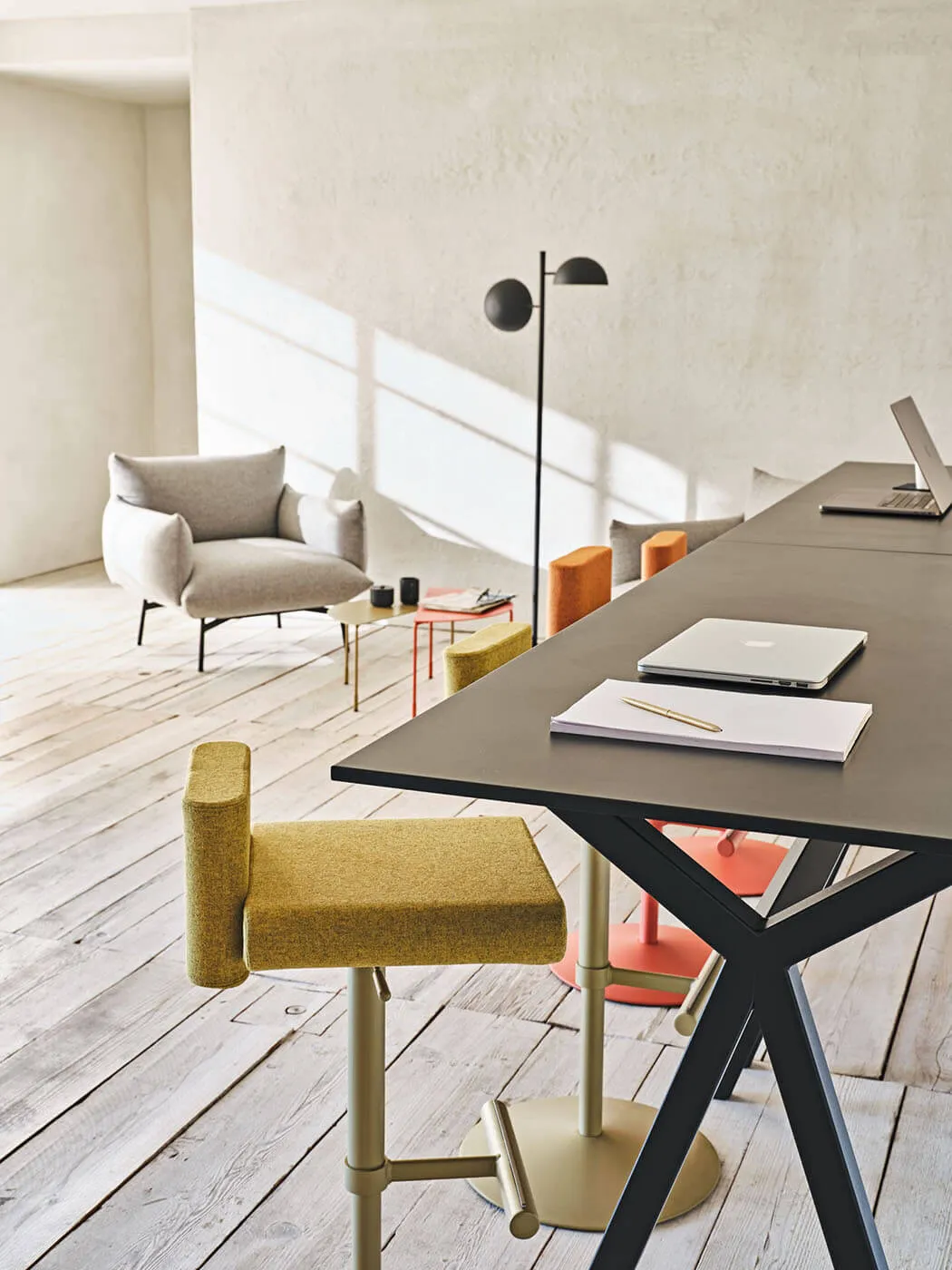 Dama High Desk Table / 41 by Midj