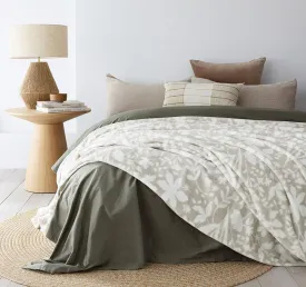 Liv Ultraplush Blanket Range Pebble