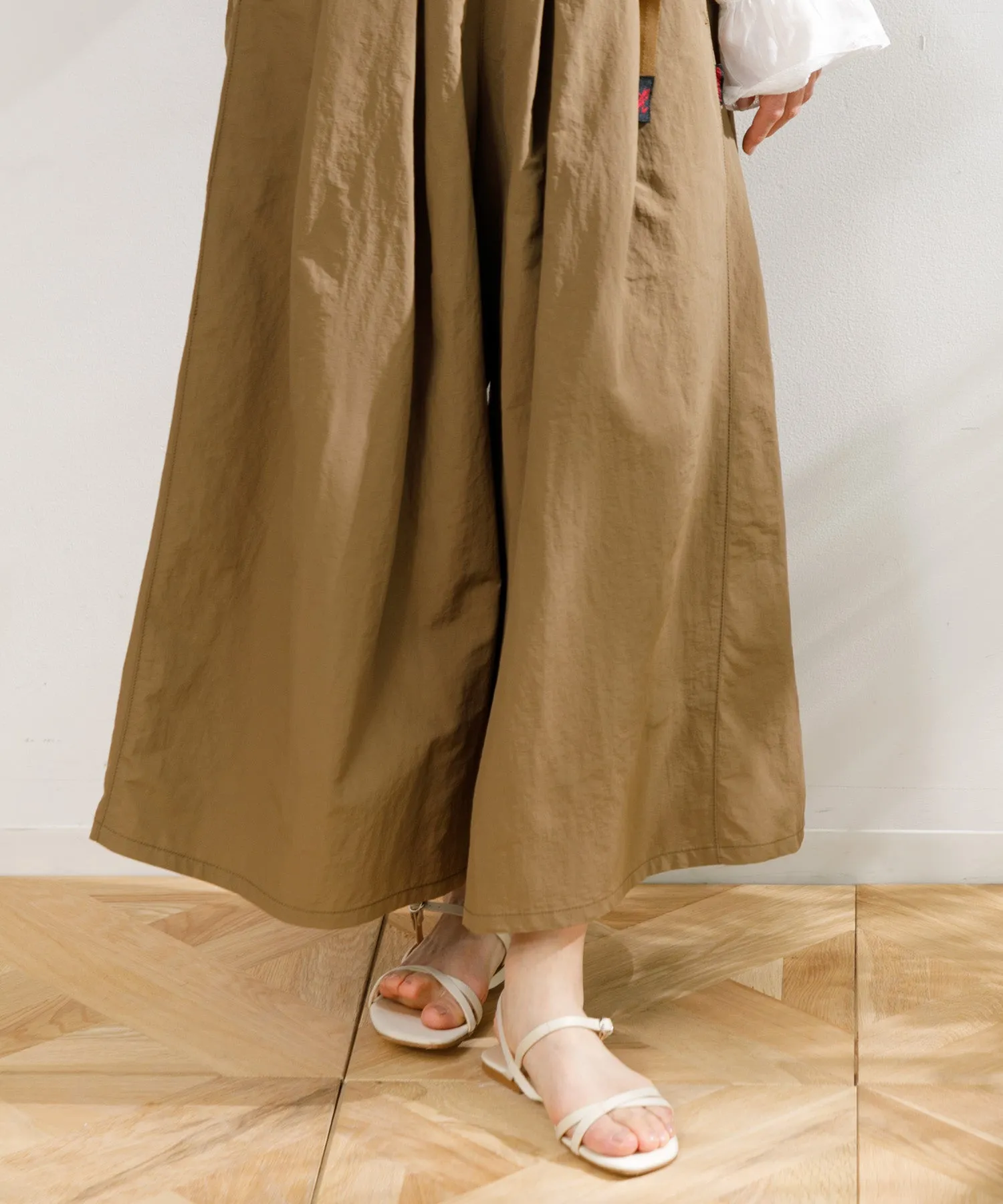 【WOMEN】GRAMICCI NYLON FLARE PANT