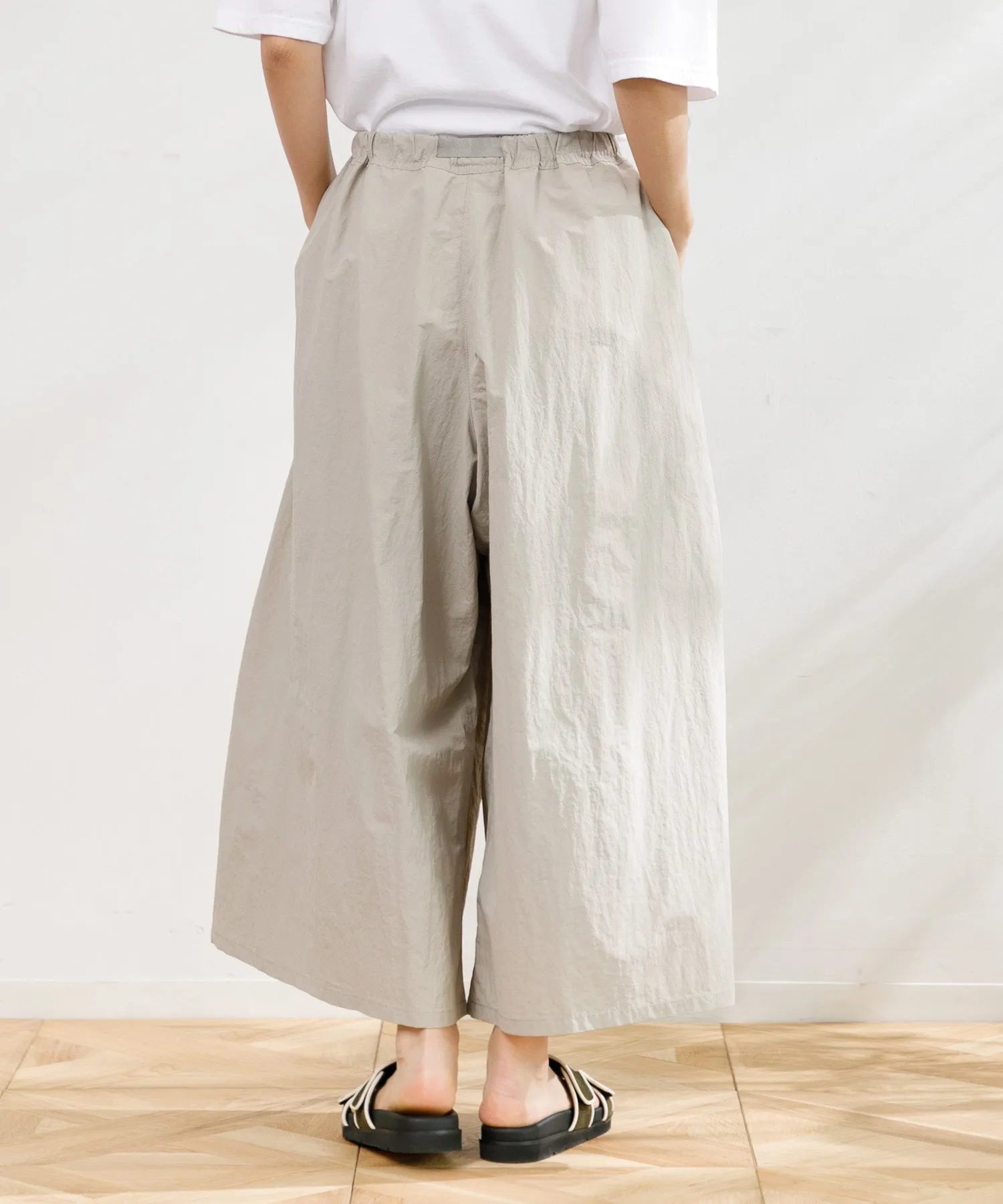 【WOMEN】GRAMICCI NYLON FLARE PANT